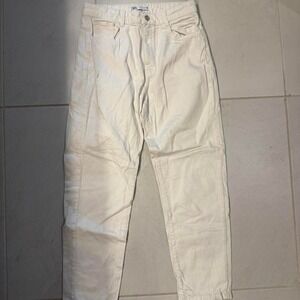 Zara White High-Rise Straight Leg Jeans – Women's – Clean Minimal Fit Size 8